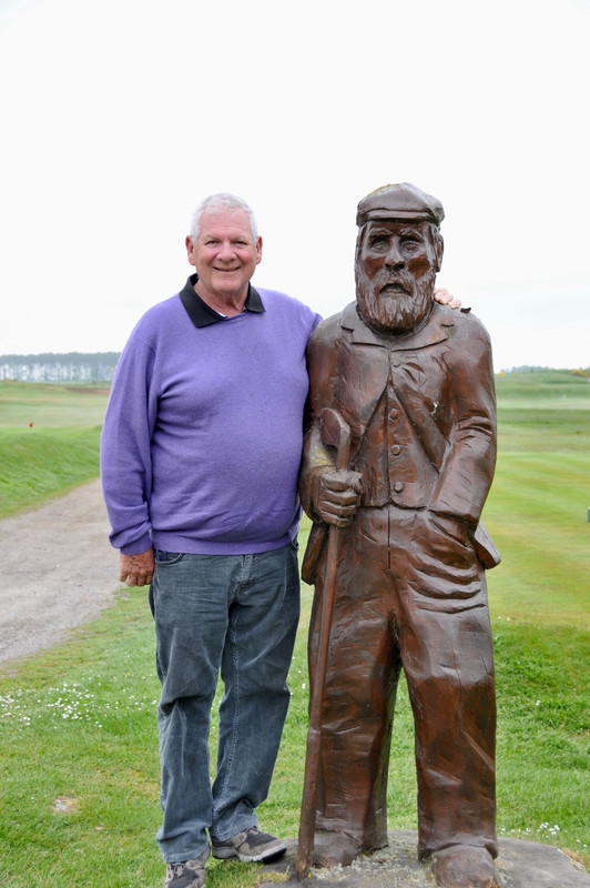 Bill and his mate, Old Tom, at Tain