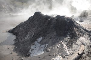Mud Volcano, Hell's Gate