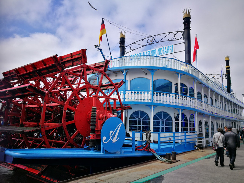 Steam Paddle Boat - tour of the harbour