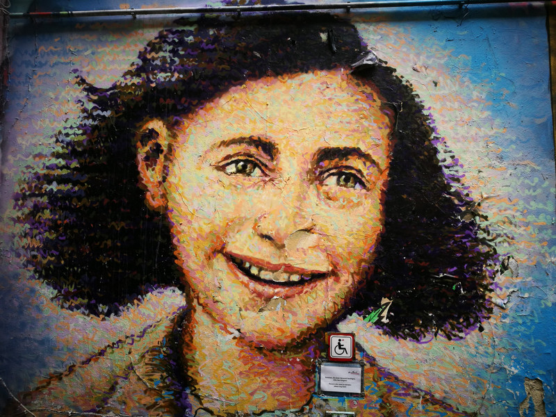 Street art - Anne Frank