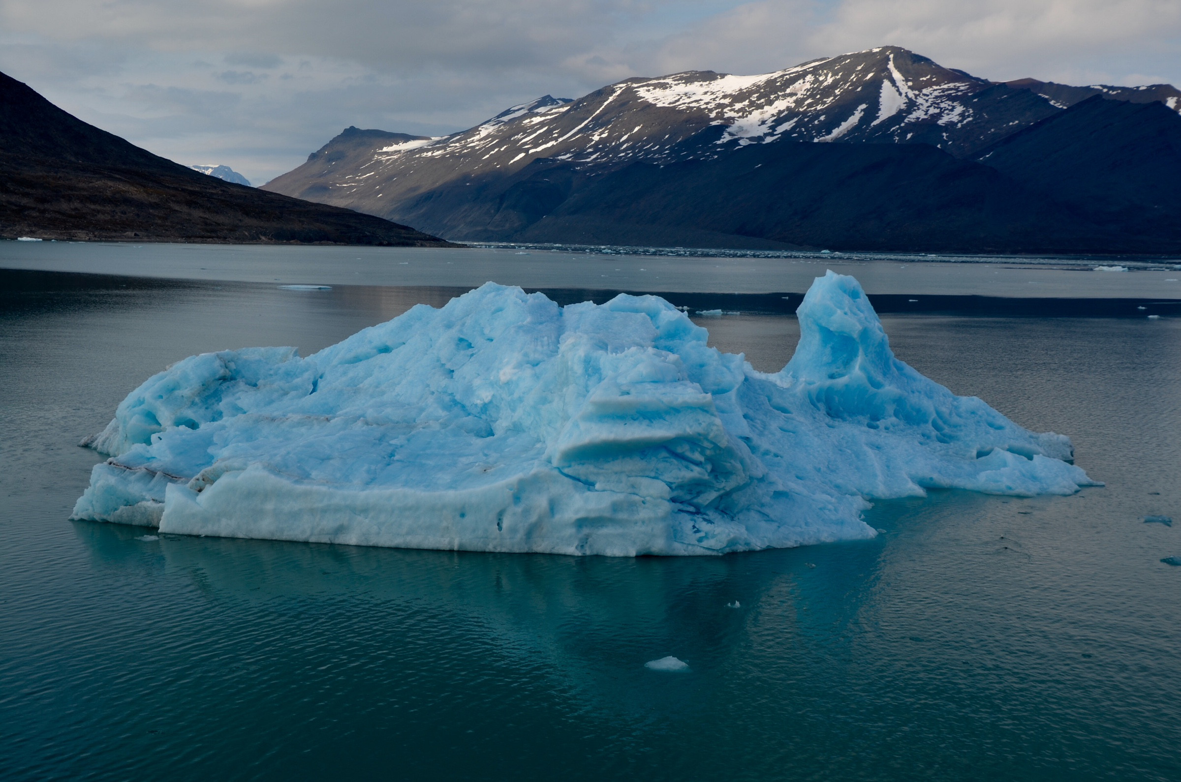 blue-iceberg-photo