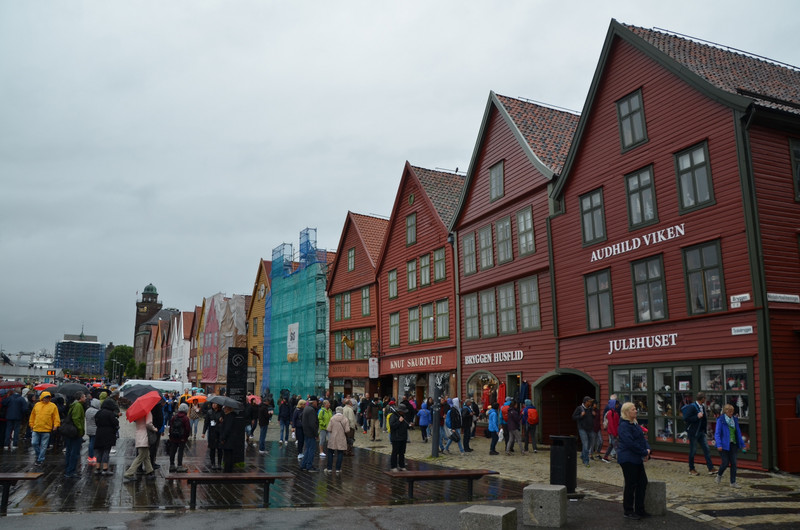 Coming into Bryggen 
