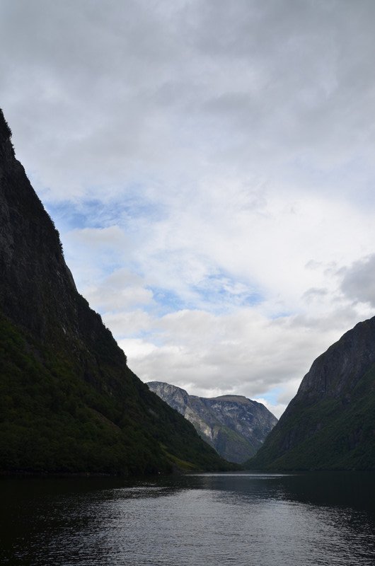 Entering Nærøyfjord 