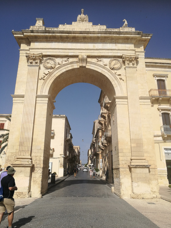 Entering the gate into Noto