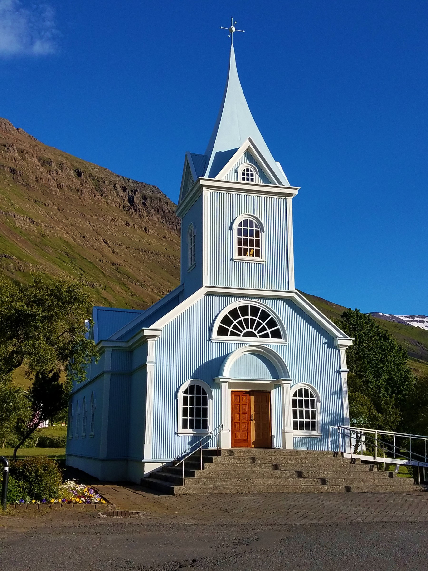 Church in Seydisfjordur | Photo