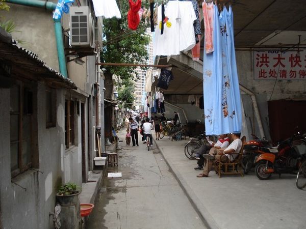 Shanghai. Some of the poorer locals(2)