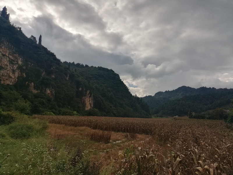 Fields before entering Xiao Mo Yu Cave