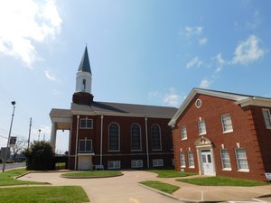 First Baptist Church, Nacogdoches, Texas | Travel Blog