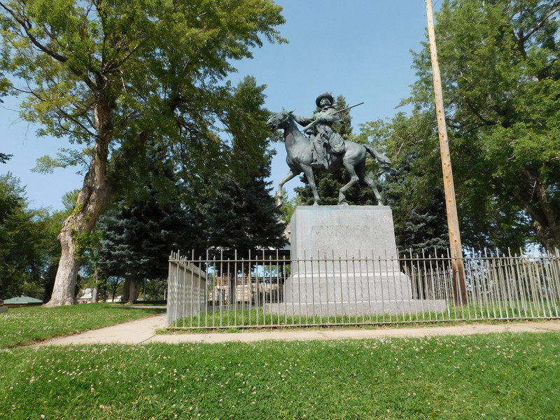Kit Carson statue