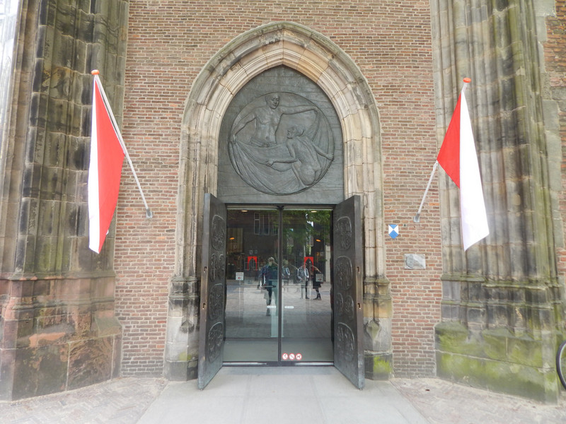 Domkerk entry doors