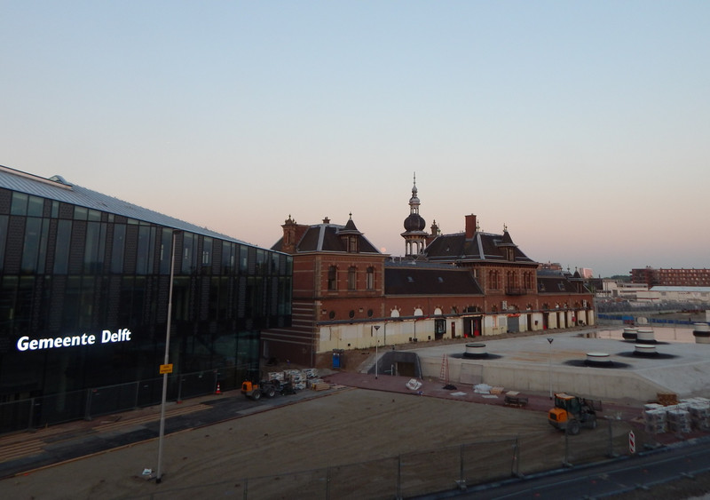 moon over Old Delft Station