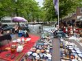 Delft canal markt