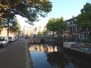 canal by Paleistuin