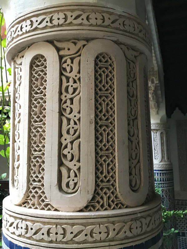 Column detail - Riad Salam Fes