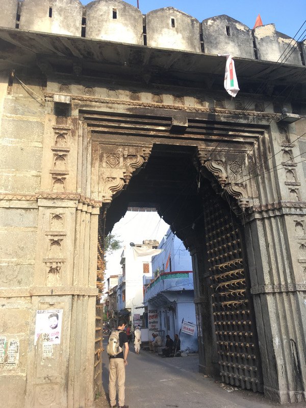 Brahmpol gate