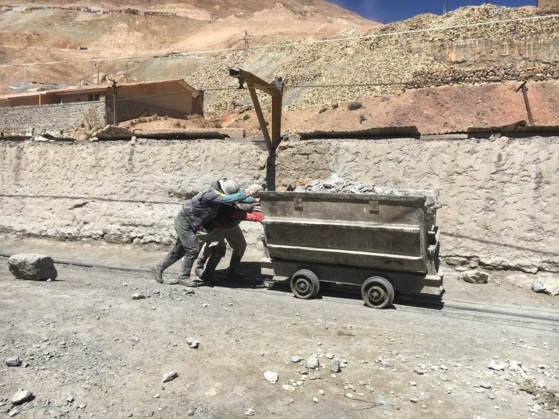 Real silver miners at work - Potosí 