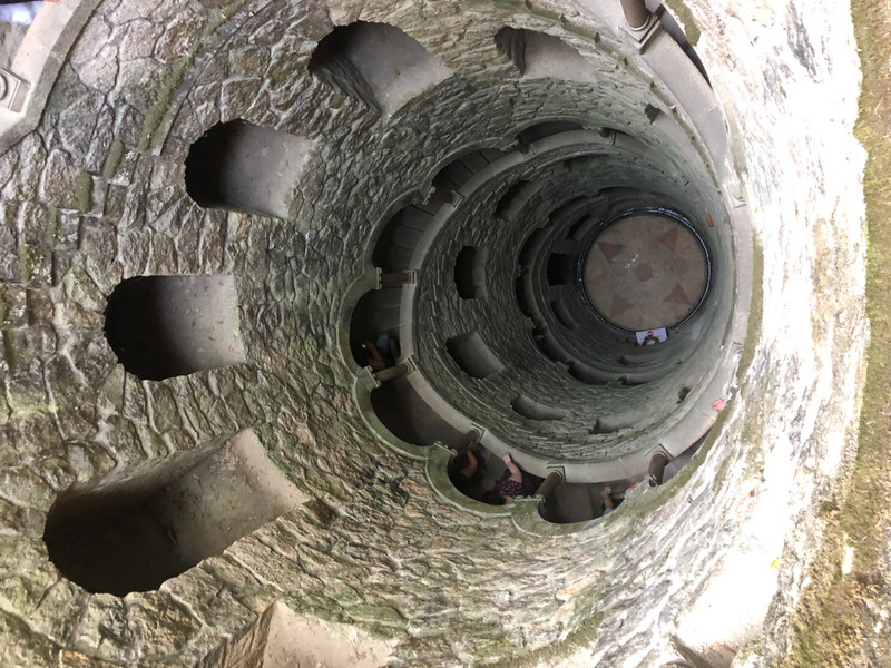 Quinta da Regaleira - Mysterious well and caves - .