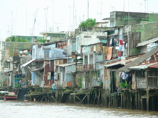 Maisons en bordures du Mekong