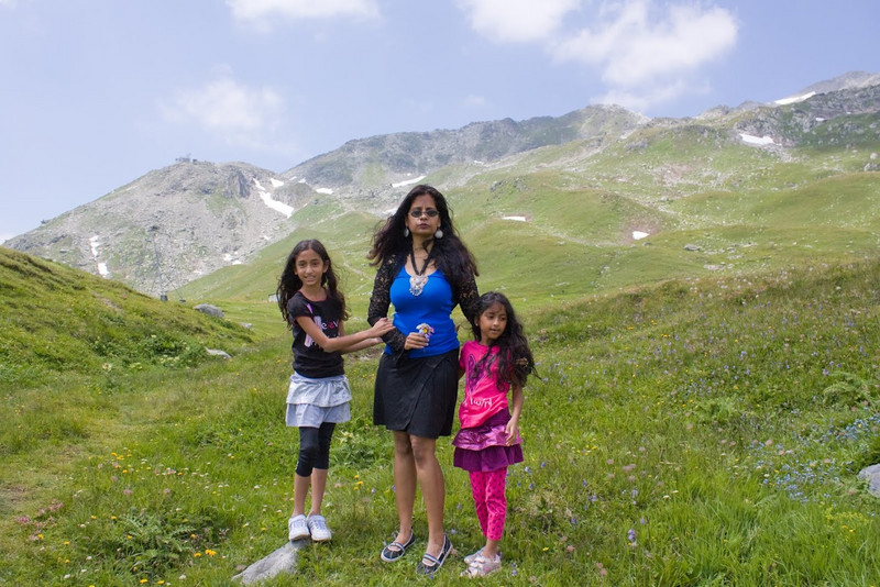 Furka pass - collecting posies of Alpine flowers!