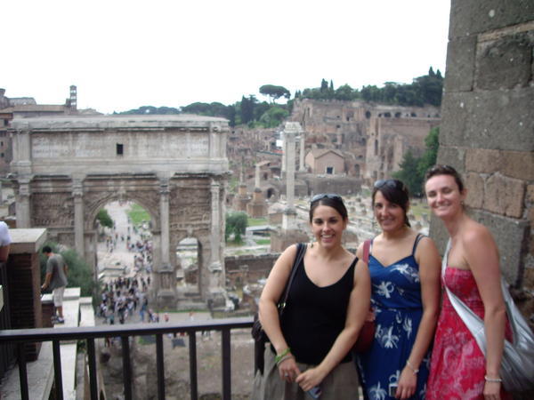 Robyn, Kat & Anj at Roman Forum