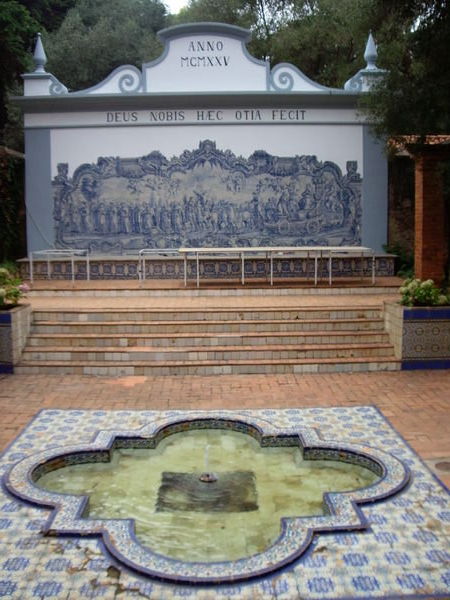 Fountain & tiles in park 