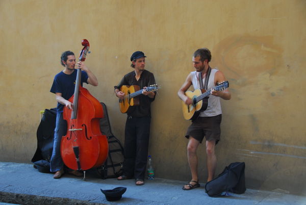 Street musicians of Florence