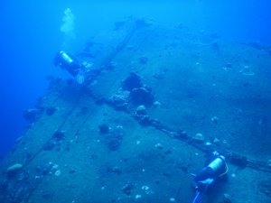 Most of those wrecks are at least 150 meters long...