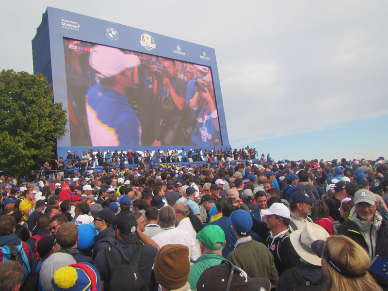 It's Ryder Cup madness!