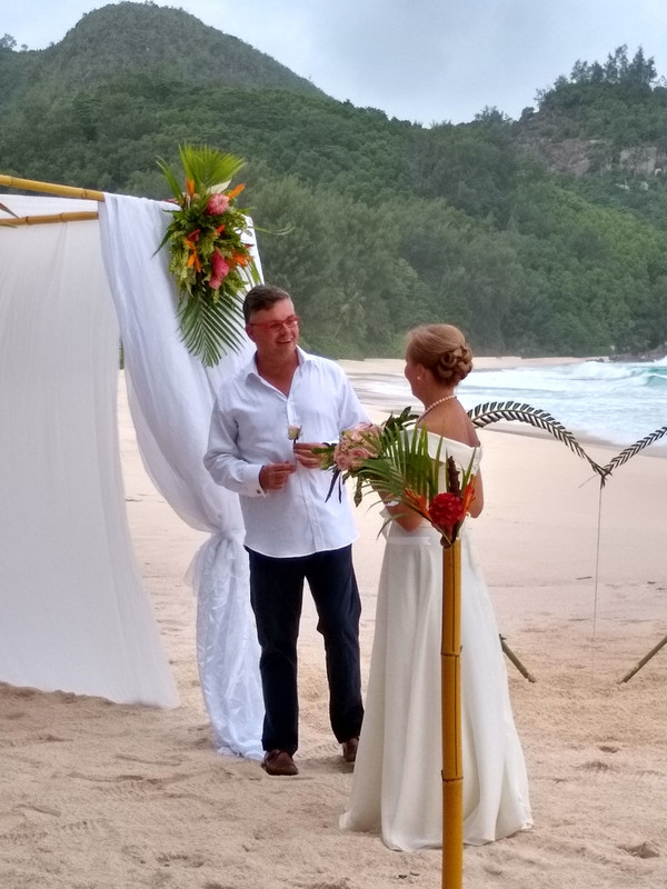Isn't it any little girl dream, a wedding on the beach...