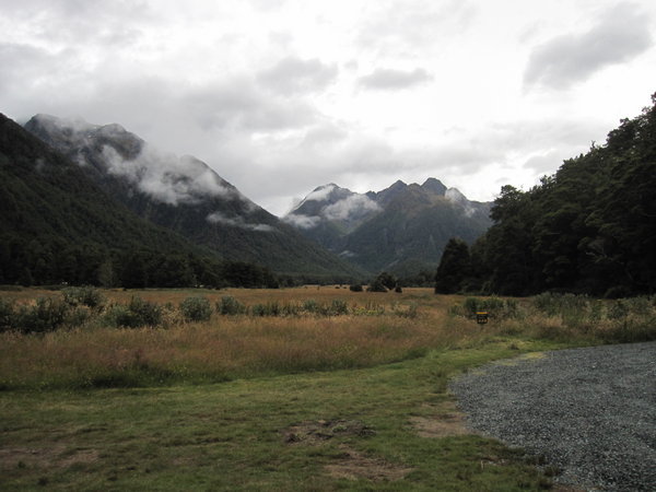 wake up in the middle of nowhere, 53km from Milford Sound, magic...