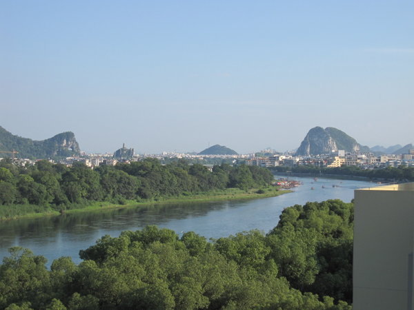 Guilin...big city...just a stop...and a nice hotel suite...