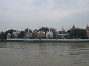 temples around the Chao Phraya...I know, nothing really impressive!