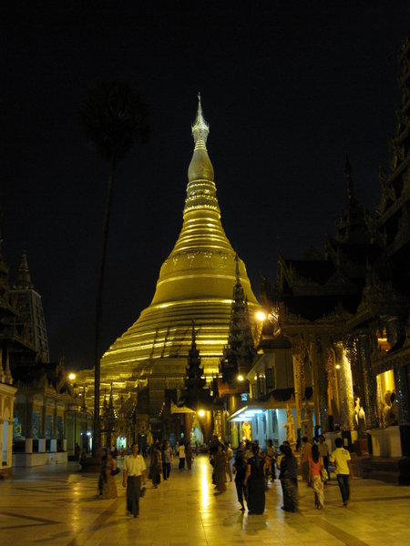 Shwedagon at night...magic!