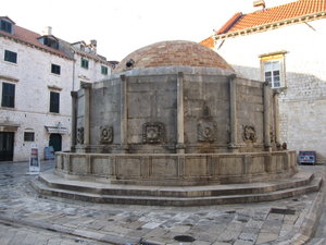 The main fountain at the entry of the Old Town