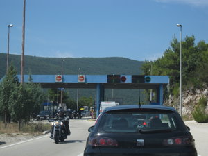 entering Bosnia....on our way back....