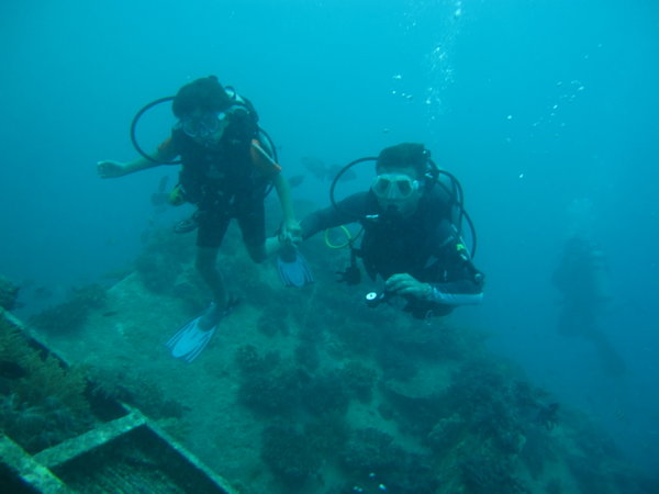 Diving the "bounty" wreck