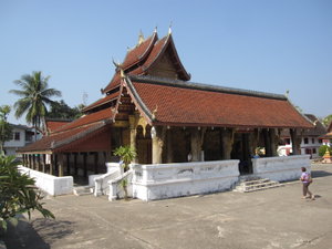 Wat Mai SuwannaPhumaham
