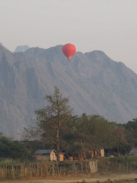 Had we stay longer, we would have love the balloon...at 70usd per adult, this is pretty reasonnable ride...