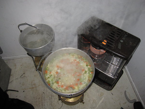 preparing some "drinking water" and greenlandic soup