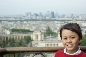 Leslie in Paris