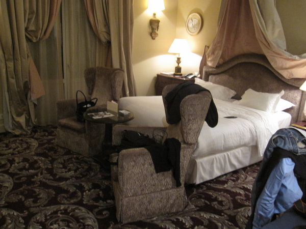 Another romantic room, Chateau Grand Barrail