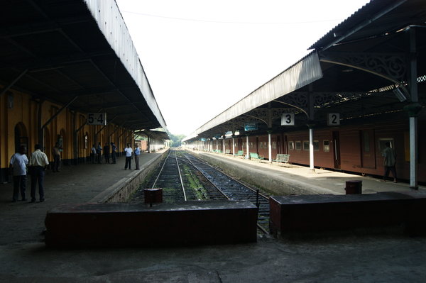 Kandy railway station