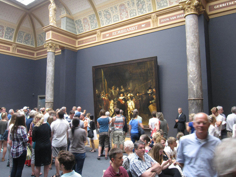 Rijksmuseum, slightly crowded...