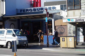 Fergburger....by day...by noght...always busy...