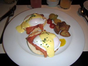 Lesli and I couldn't resist the egg benedict with salmon...