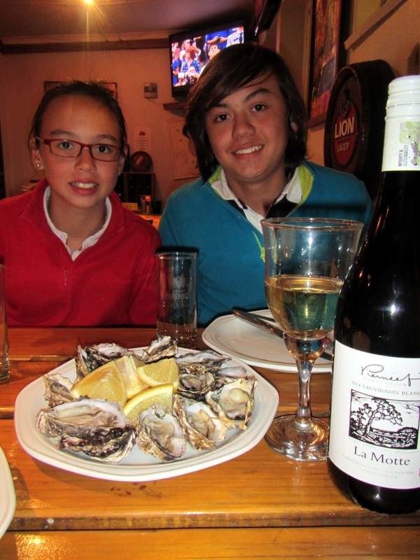 Oysters....wine...and good company!