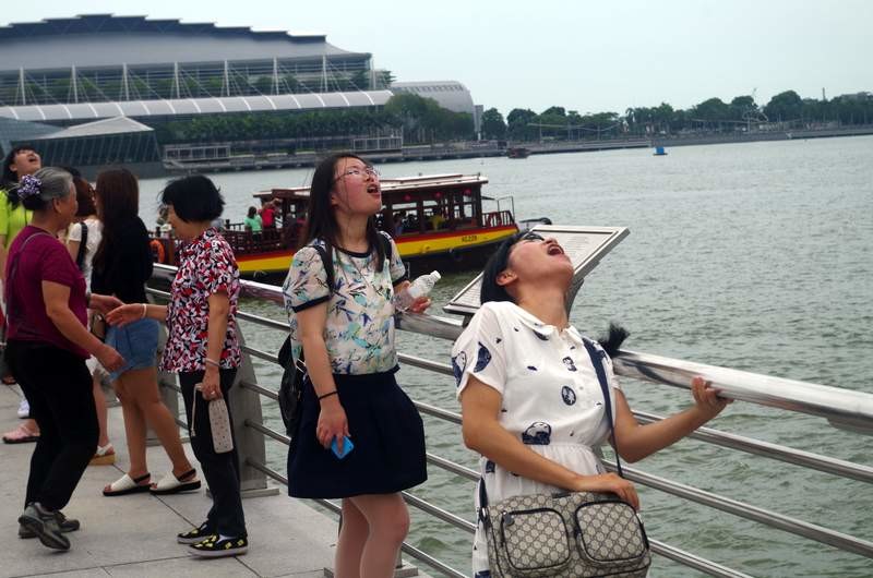 By the Merlion...no comment!