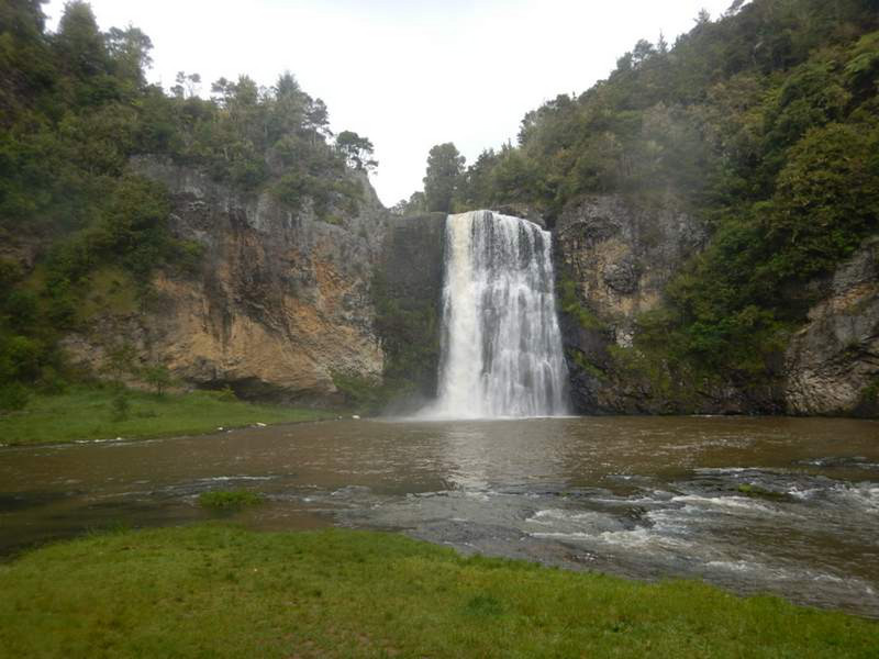 Waterfalls on the way to Auckland airport