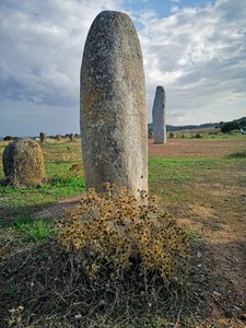 Monsarat standing stones and Obelisk