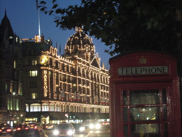 Harrods - an expensive sight (at least taking a photo is free!)